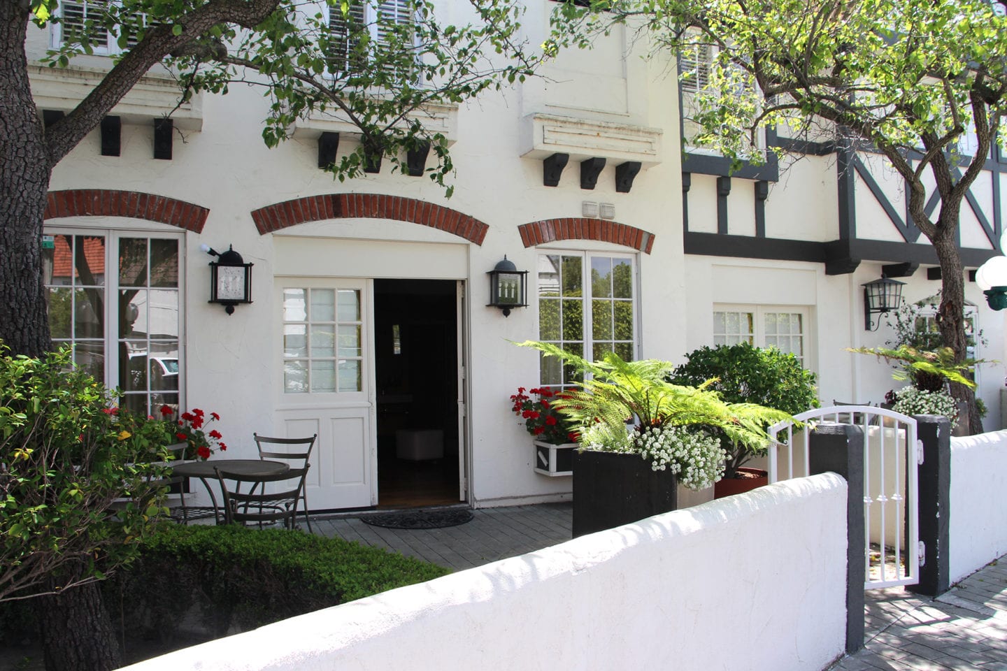 Guest room patio at Wine Valley Inn & Cottages